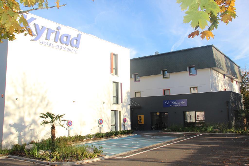 Kyriad Saint Quentin En Yvelines - Montigny Montigny-le-Bretonneux Exterior foto