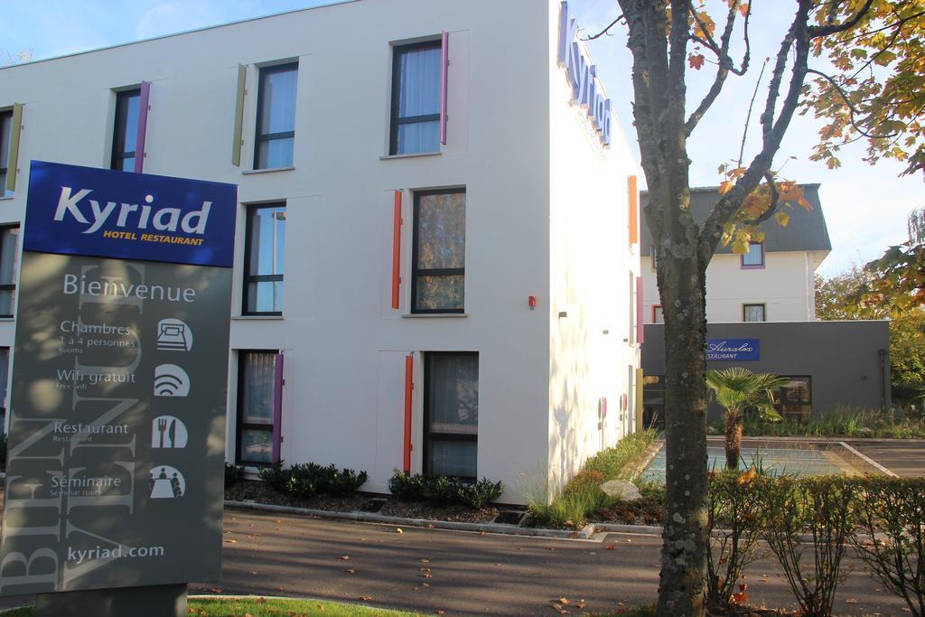 Kyriad Saint Quentin En Yvelines - Montigny Montigny-le-Bretonneux Exterior foto