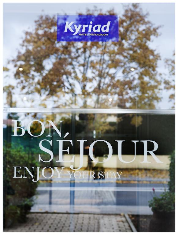 Kyriad Saint Quentin En Yvelines - Montigny Montigny-le-Bretonneux Exterior foto